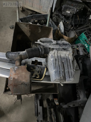 PEUGEOT PARTNER CİTROEN BERLİNGO 1.9  HAVA FİLTRE KAZANI