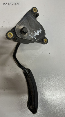 Megane 2 Gaz Pedalı Cruise Kontrolsuz 8200153268