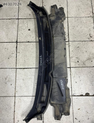 COURİER ÖN CAM IZGARASII ORJİNALL ÇIKMA PARÇA