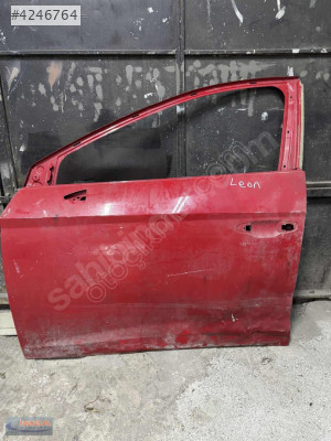 SEAT LEON SOL ÖN KAPI ORİJİNAL ÇIKMA