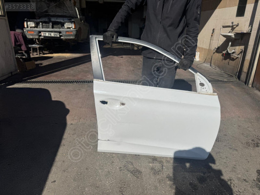2014/2020 HYUNDAİ İ20 BEYAZ SAĞ ÖN KAPI ORJINAL LOKALLIK
