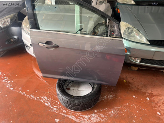 FOCUS 3 SAĞ ÖN KAPI KAHVERENGİ HATASIZ BOYASIZ