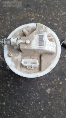 FORD FİESTA 2009 sonrası benzinli  şamandıra