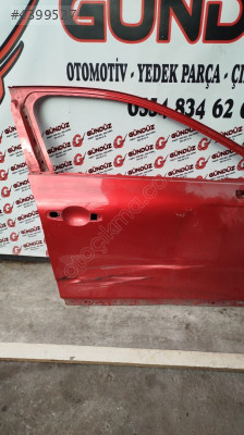 Renault Clio 5 sağ ön kapı model 2021-2025