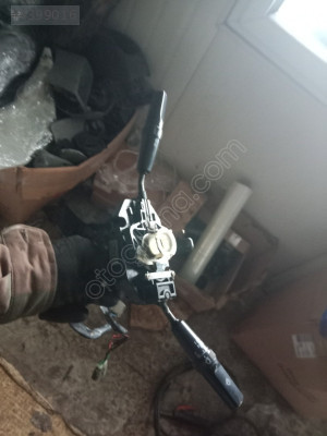 Hundai panelvan 2004 model sinyal cam far kolu takım