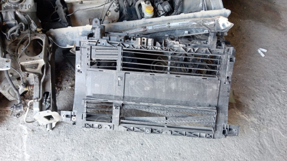 FORD ECOSPORT ÖN PANEL ÇIKMA