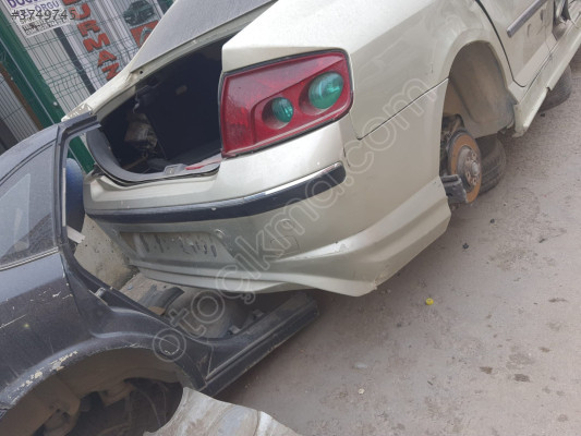 PEUGEOT PEJO 407 ARKA TAMPON