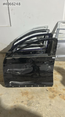 Volkswagen passat 15-21 ufak hasarlı sol ön kapı