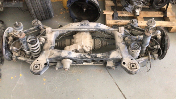 BMW E90 Modeli için Komple Arka Dingil Seti - Dolu