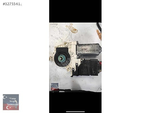 VOLKSWAGEN JETTA SOL ARKA CAM MOTORU 3C8941431A