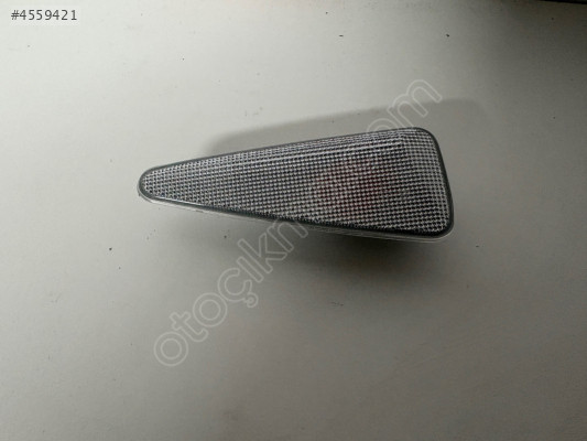 DACİA SANDERO SOL ÇAMURLUK SİNYALİ