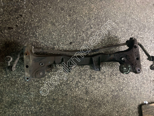 BMW E30 Motor Traversi