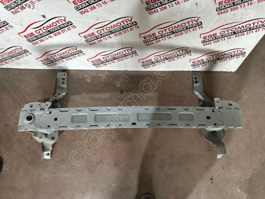 FORD KUGA ORJINAL ÖN TAMPON DEMİRİ HATASIZ