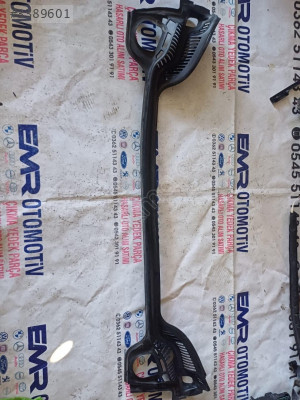 Peugeot 407 ön cam ızgarası EMR OTOMATİV