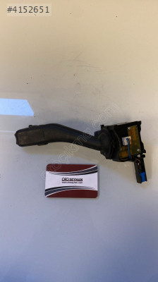 1K0953519A volkswagen caddy 2007 jetta silecek kolu
