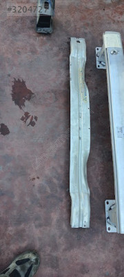 A4 (2009-2012) Ön Tampon Demiri Alüminyum 8K0807113