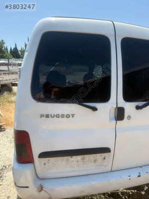 Peugeot partner sağ bagaj