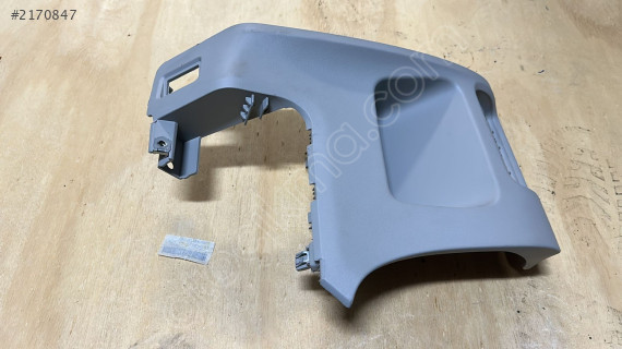 8632975 2019 VOLVO V40 ÖN GÖĞÜS PLASTİK