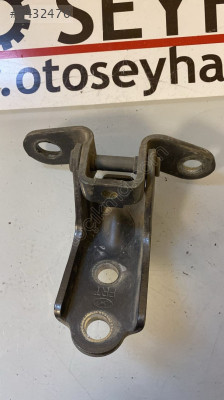 79330-2D000 Hyundai i30 2015 Sol arka kapı alt menteşesi