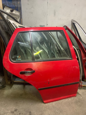 WOLKSVAGEN GOLF 4 HATASIZ BOYASIZ SAĞ ARKA KAPI DOLU