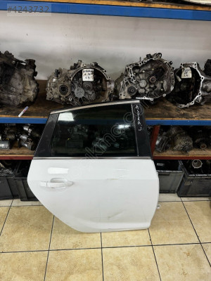 OPE ASTRA J TURBO  1,4 BENZİNLİ  SAĞ ARKA KAPI