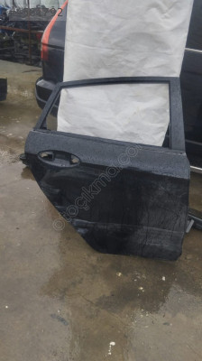 Ford Fiesta 2014 sağ arka kapı