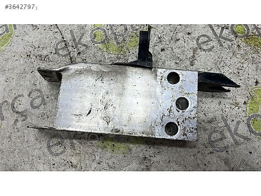 MERCEDES B 2012 2018 ÖN TAMPON DEMİRİ AYAĞI SAĞ A2466200295