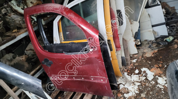 Fiat doblo sağ ön kapı