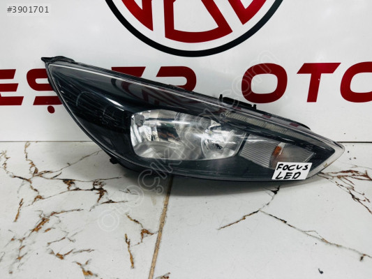Ford Focus sağ ön far Ledli (titanium)