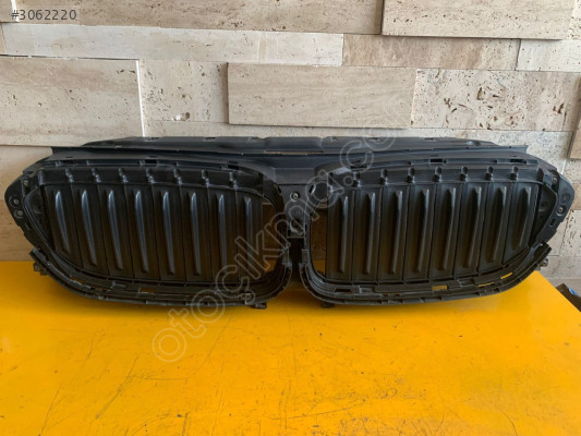 Bmw 5 Serisi Elektrikli Ön Panjur Çıkma Orjinal 7497279-02