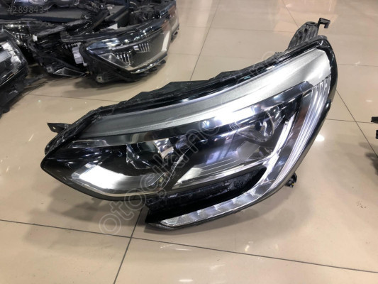 RENAULT MEGANE 4 SARI SOKET SOL FAR 260609985R