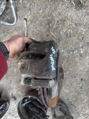 Megane 1 Sağ Sol Ön Kaliper Taşıyıcı Disk Porya