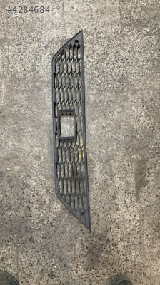 Seat leon orta tampon ızgara