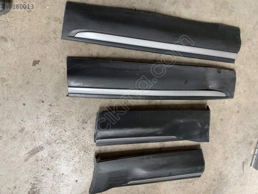 Range Rover Orjinal Kapı Bandı 2012-2015 Model Arası