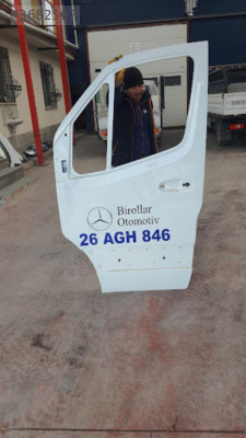 mercedes sprinter crafter 19/22 sağ ön kapı sefalılar oto cıkma