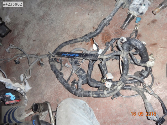 TOYOTA AVENSIS 2004 ÇIKMA MOTOR ÜSTÜ TESİSATI