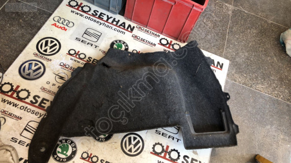 5K6867428F Volkswagen Golf 6 bagaj sağ döşemesi