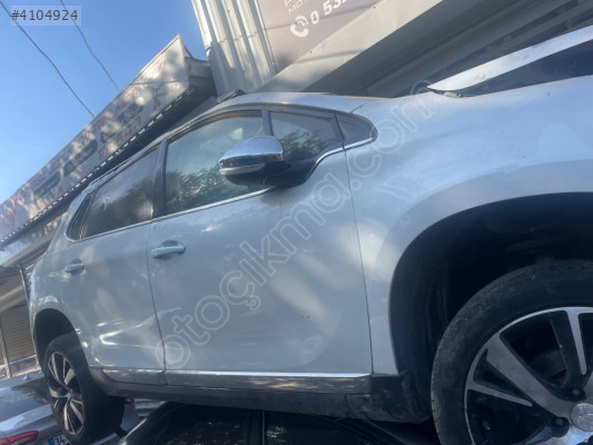 Binalar Peugeot 2008 sağ ön kapı
