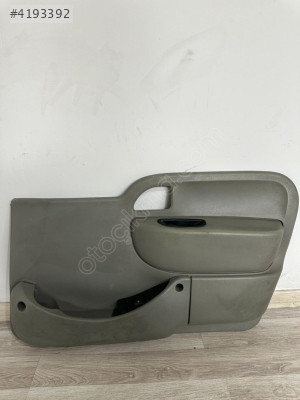 RENAULT KANGOO SAG ÖN KAPI DÖŞEMESİ 8200357847