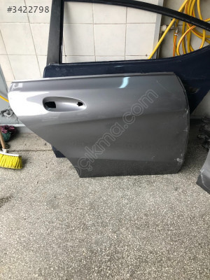 MERCEDES W117 KASA CLA SERİSİ SAĞ ARKA KAPI ORJİNAL ÇIKMA