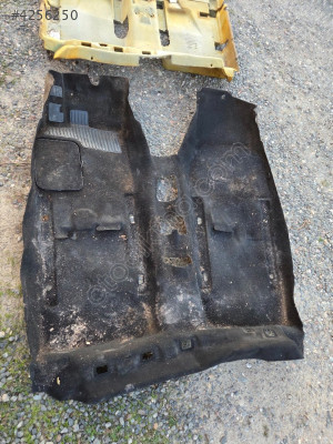 Megane 2 Orjinal Taban Döşemesi - Halısı / Taban Keçesi - Süngeri