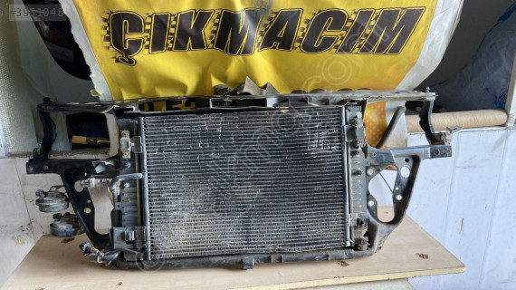 VW Passat B5 Ön Radyatör Panel Seti - Oto Çıkma Parçalar