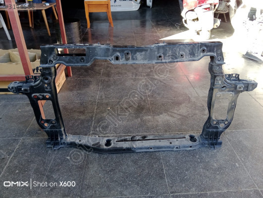 Kia picanto ön panel orijinal 50€