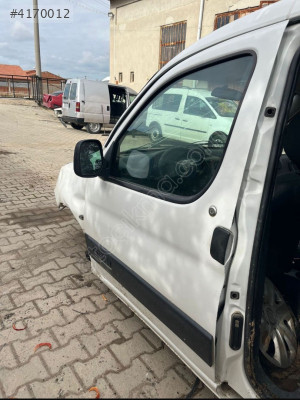 PEUGEOT PARTNER  SOL ÖN KAPI DOLU HATASIZ ORJİNAL EYÜPCAN OTO