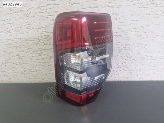 MİTSUBİSHİ L200 SAĞ ARKA STOP LAMBASI LEDLİ DUYLU 2019-2021 SIFIR