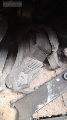 OPEL ASTRA J SAĞ MOTOR KULAĞI.OTO ERKAN ÜNYE