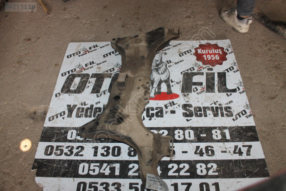 TOYOTA CORONA 1992-95 ALT ŞASE TRAVERS