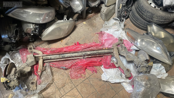 Peugeot 206 arka dingil orijinal sökme