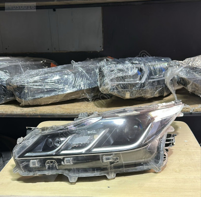 Orjinal Çıkma Toyota Corolla Sol Far - Oto Yedek Parça