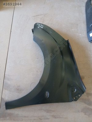 Peugeot tepe sol çamurluk